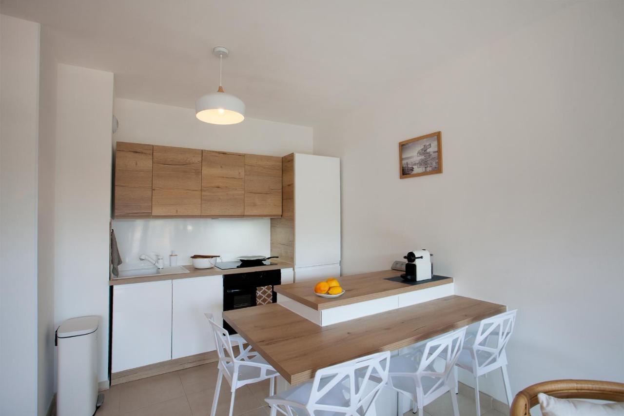 Playa Marina Apartment Бастия Екстериор снимка