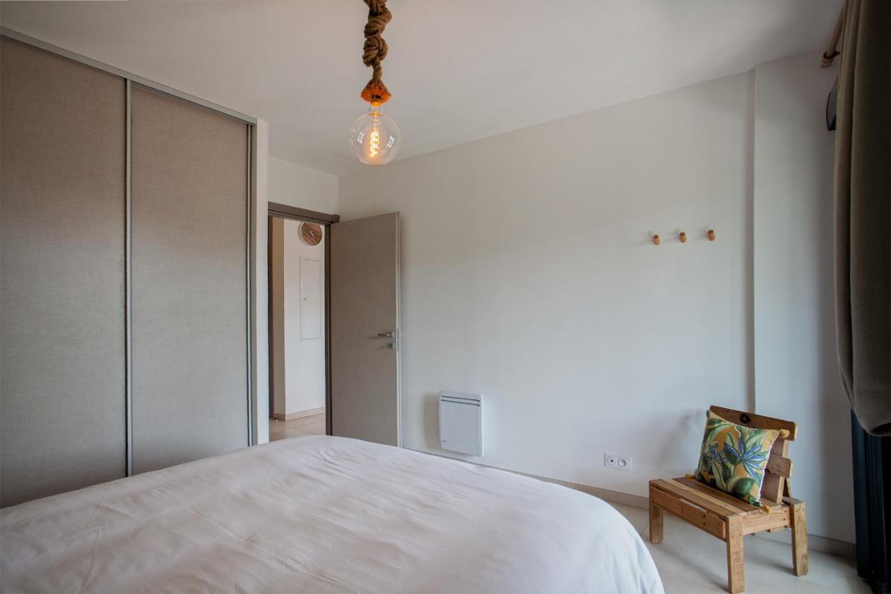 Playa Marina Apartment Бастия Екстериор снимка